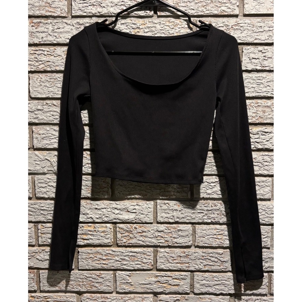 Alo Yoga Black Ribbed Long Sleeve Scoop Neck Crop Top Split Cuff Activewear